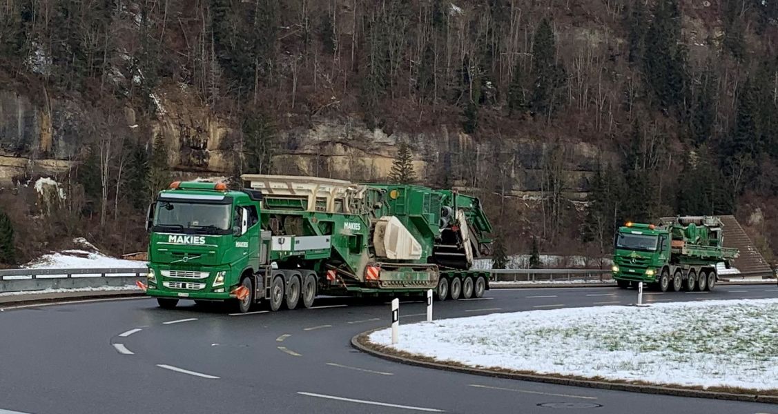 Brechanlage unterwegs zu einem Auftraggeber